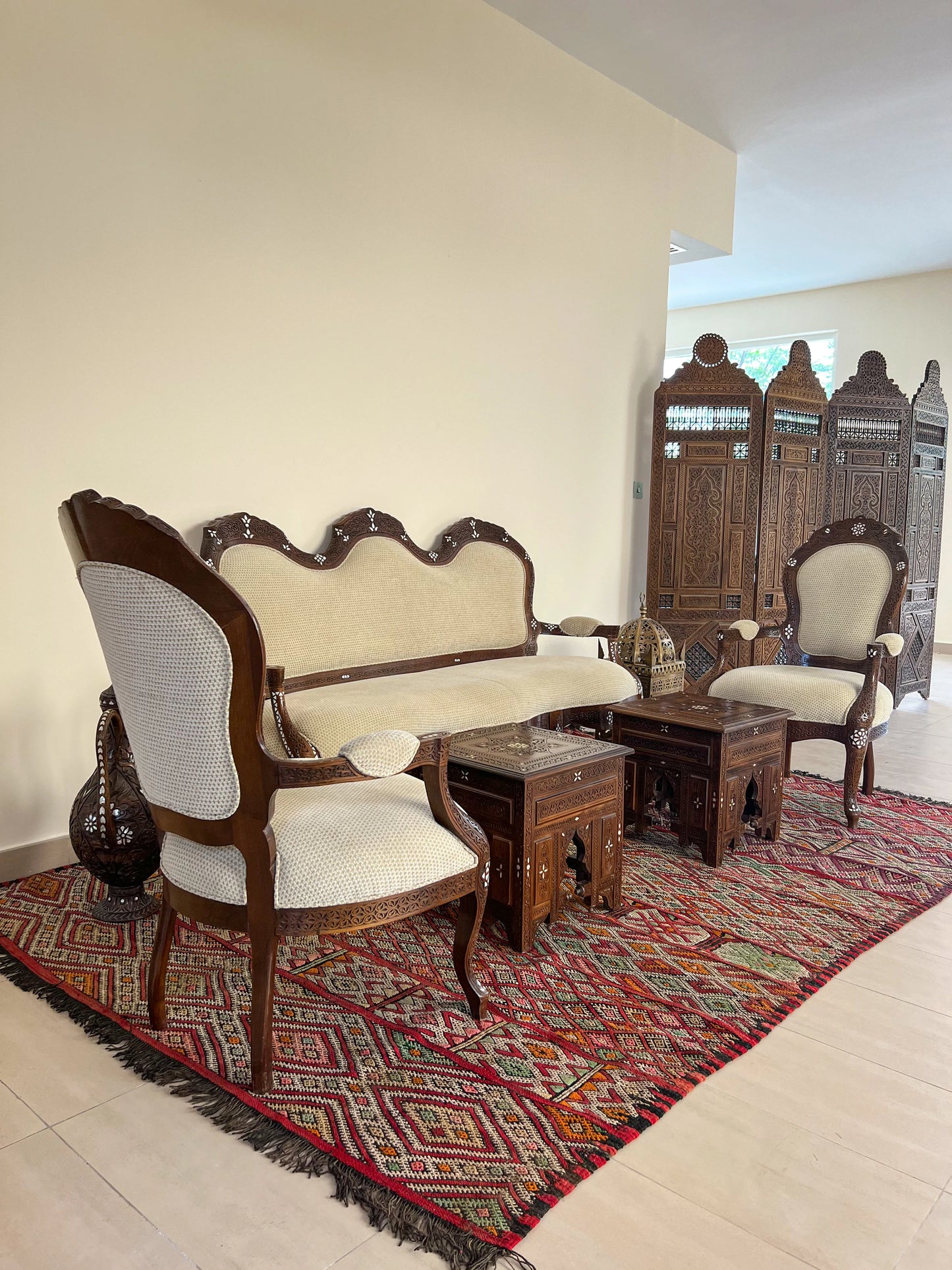 طقم أريكة 3 قطع من دمشق