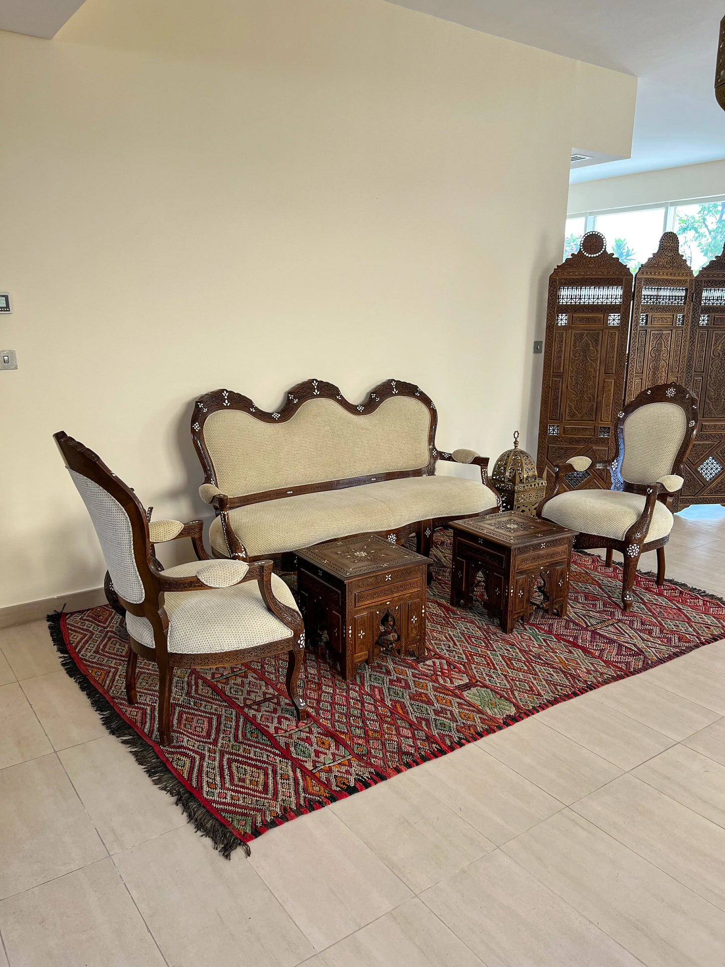 طقم أريكة 3 قطع من دمشق