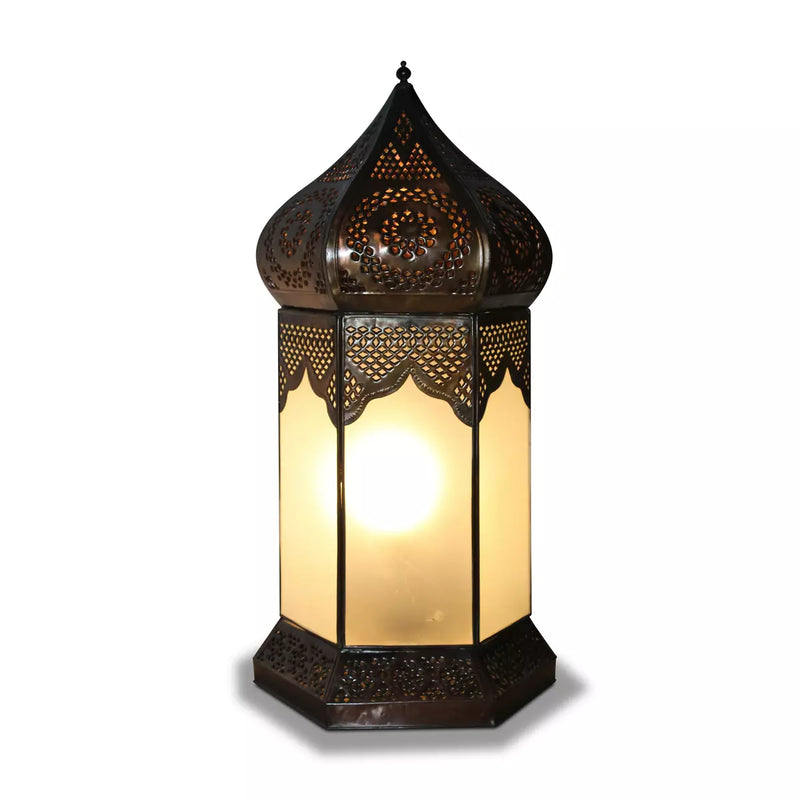 Linterna de suelo tradicional árabe